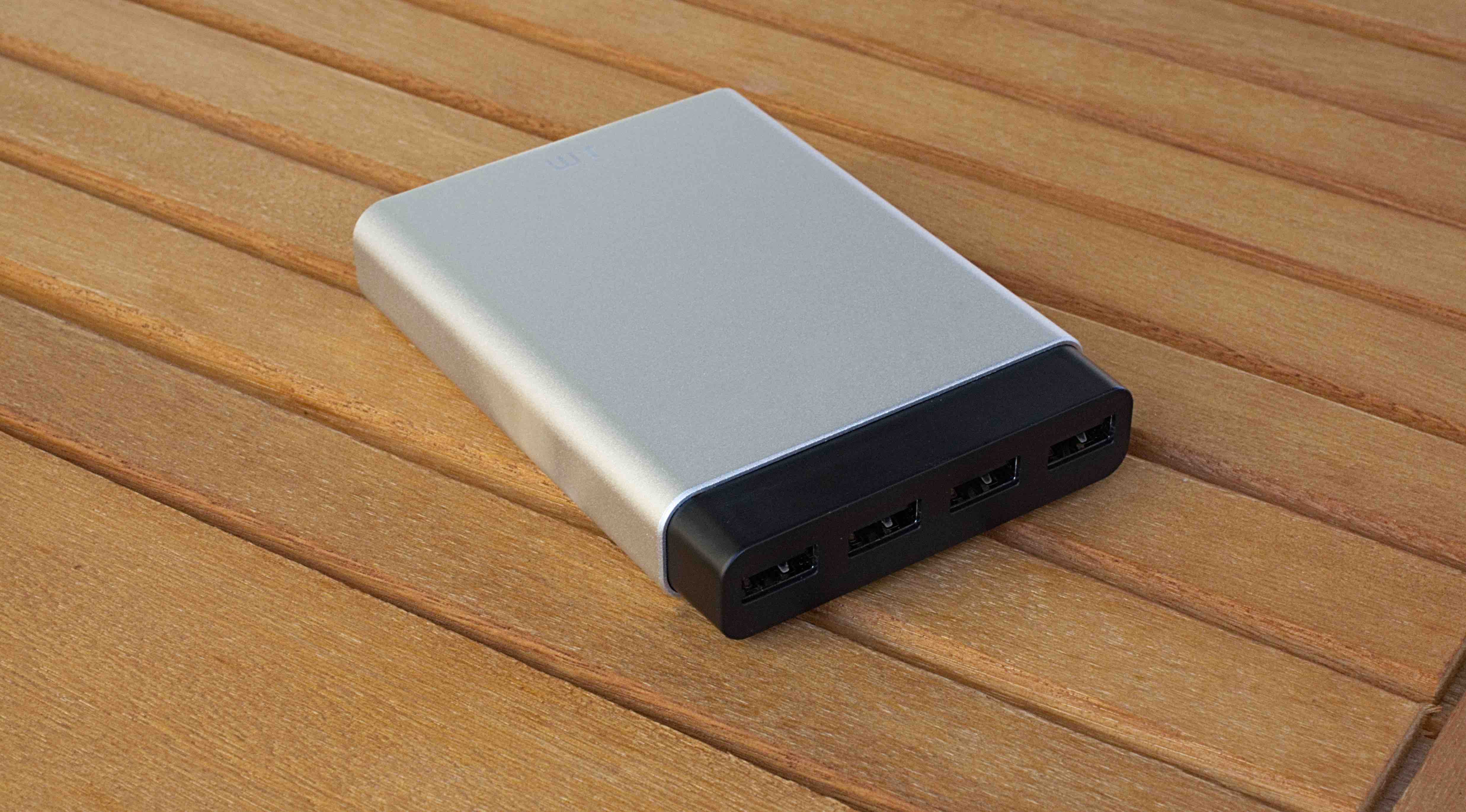 Just_Mobile_Charge_Review_Matthias_Petrat3 Im Test: Just Mobile AluCharge - immer 4 x 2,4A als USB-Ladebuchse parat