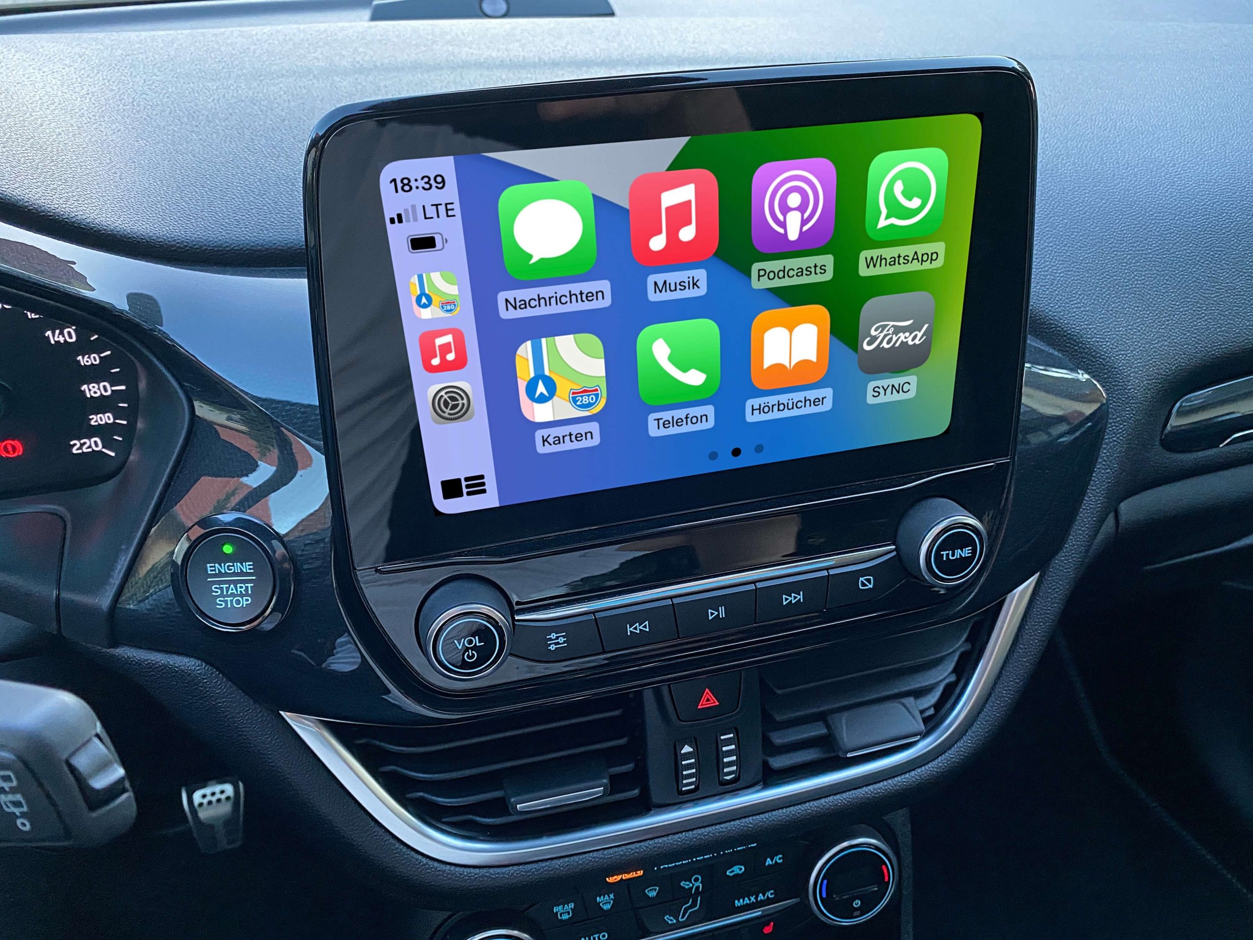 Wireless CarPlay Adapter für iPhone, CarPlay USB Dongle Konvertieren Sie  Kabelgebundenes CarPlay zu Wireless, Bluetooth, 5 GHz WiFi Auto-Connect