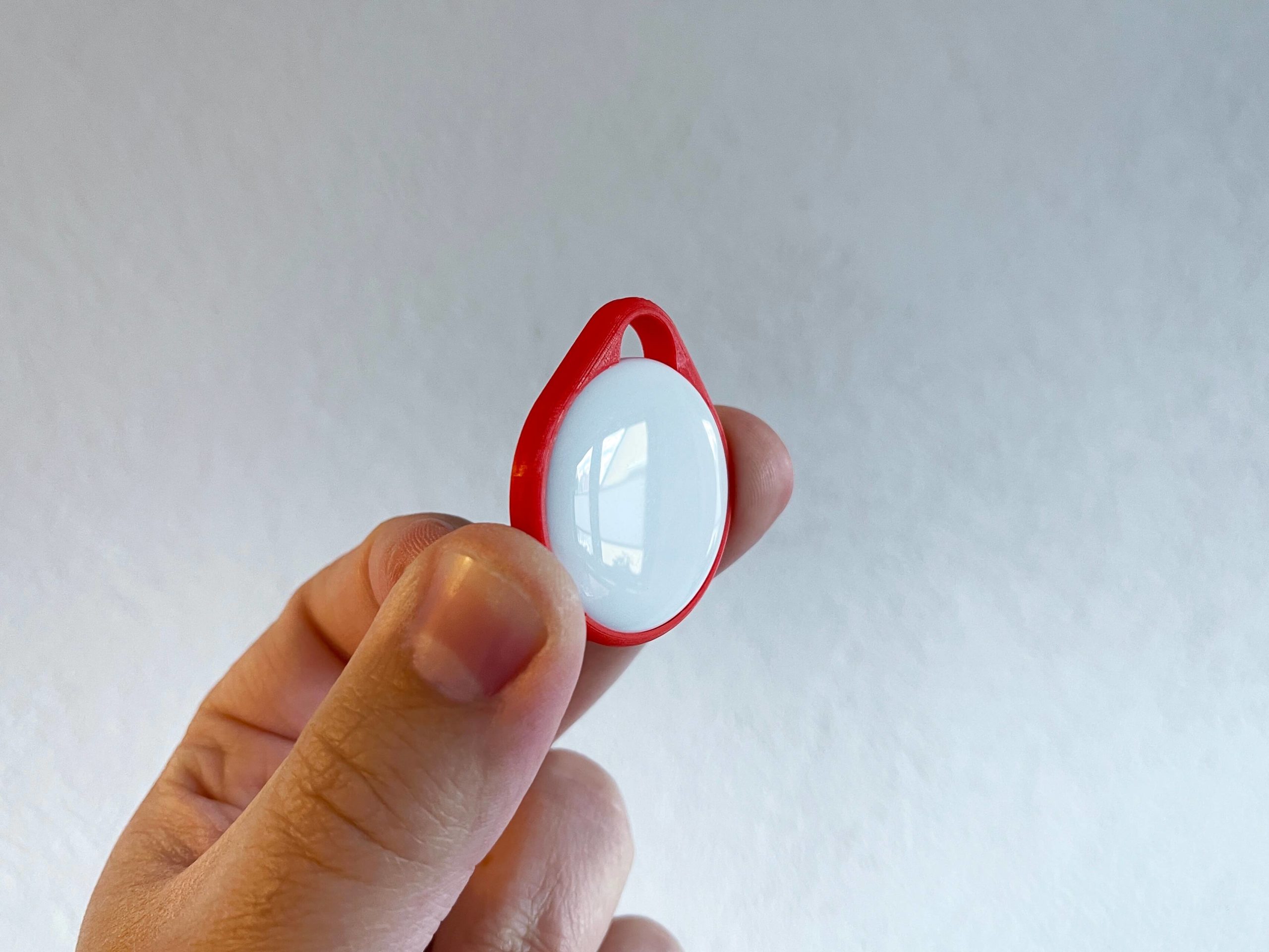 Schluesselring-fuer-den-Apple-AirTag-jetzt-im-Shop5-scaled Nur heute am Nikolaustag im Shop: 20% Rabatt auf den AirTag Schlüsselring