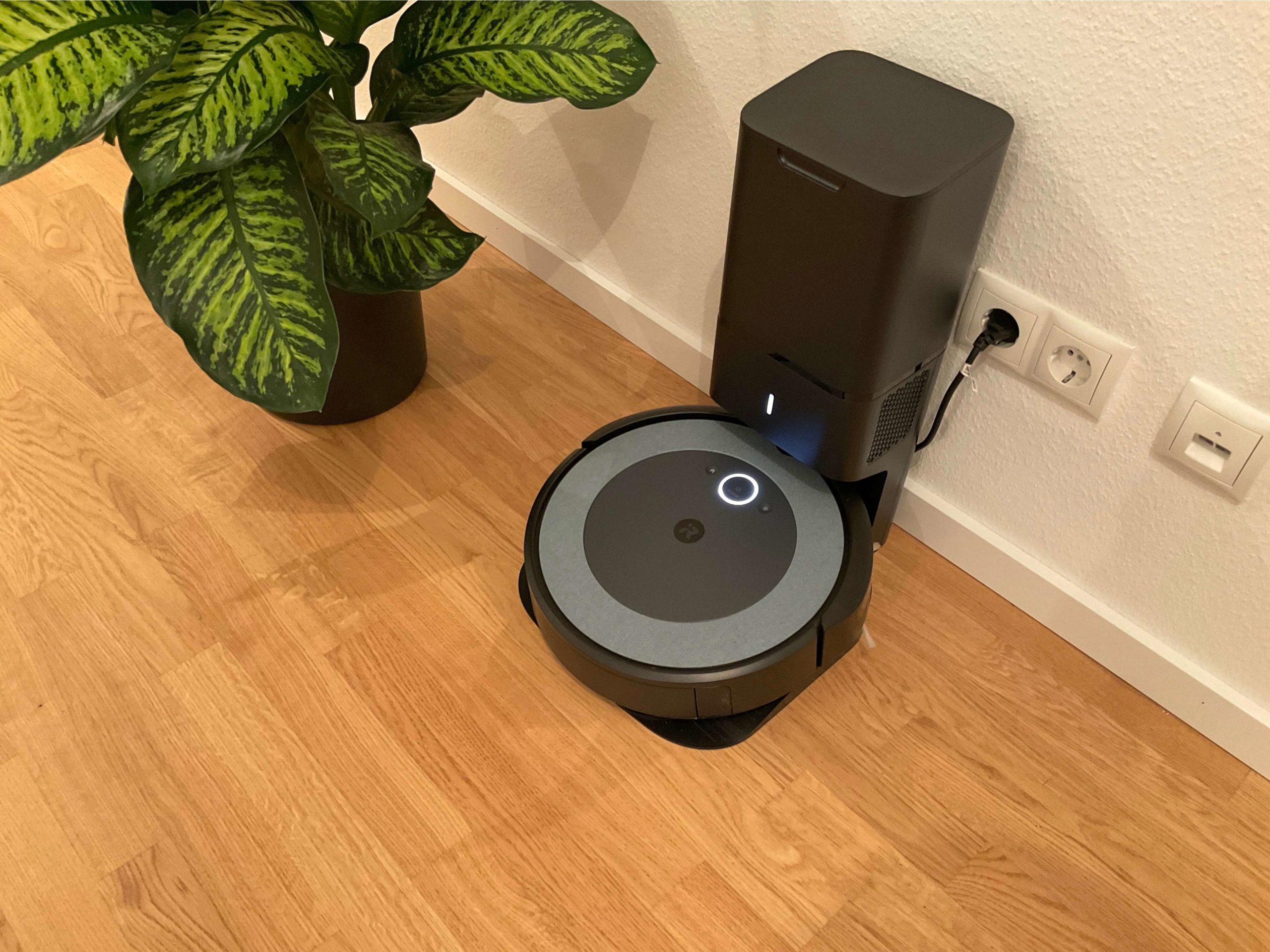 Roomba-i4-von-iRobot-der-perfekte-Einstieg-in-ein-selbstreinigendes-Zuhause9-scaled Roomba i3+ von iRobot - Der perfekte Einstieg in ein selbstreinigendes Zuhause