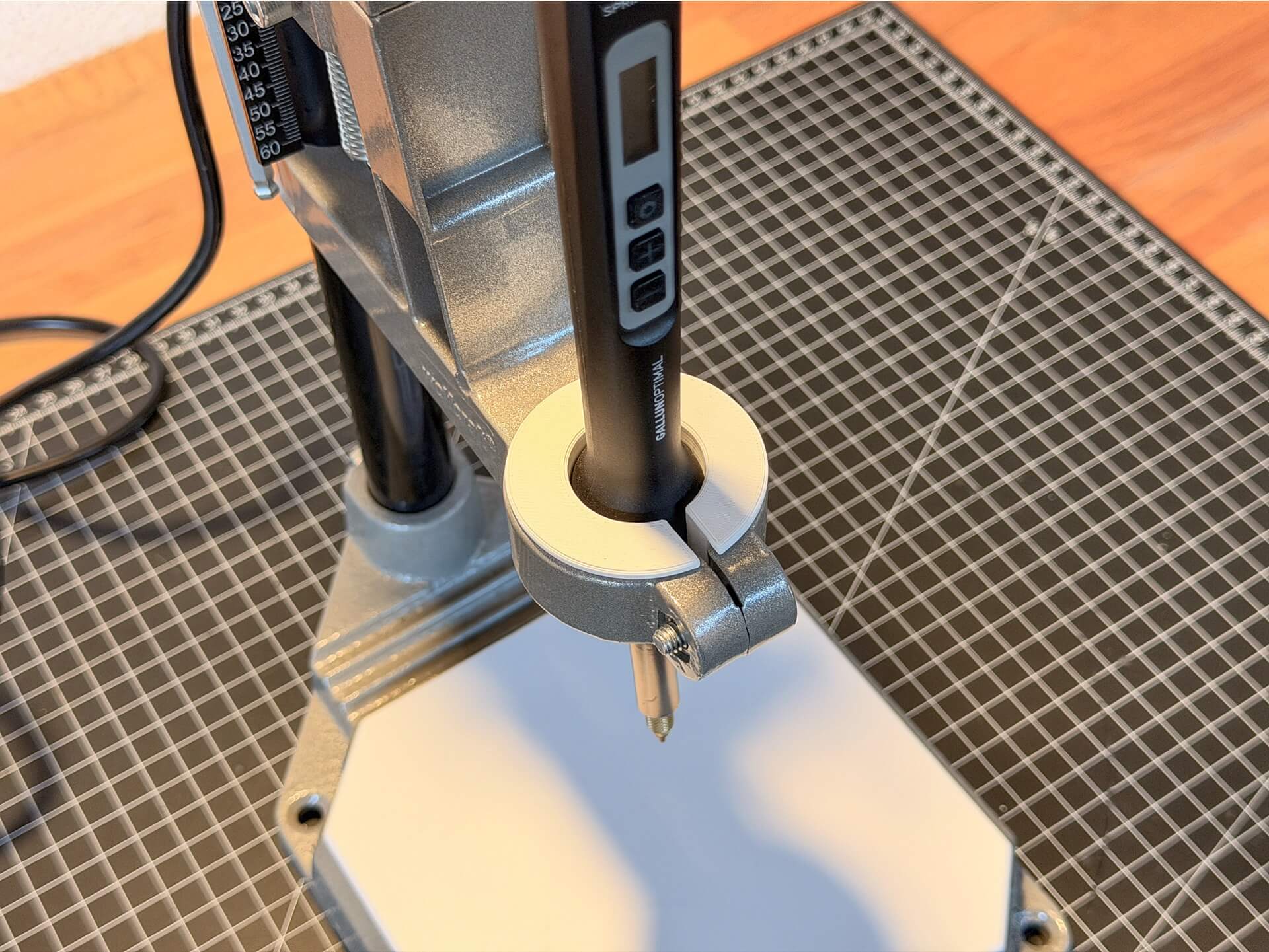 Fuer-den-3D-Druck-Einschmelzstation-mit-Loetkolbenhalterung-123 Für den 3D-Druck: Einschmelzstation mit Lötkolbenhalterung