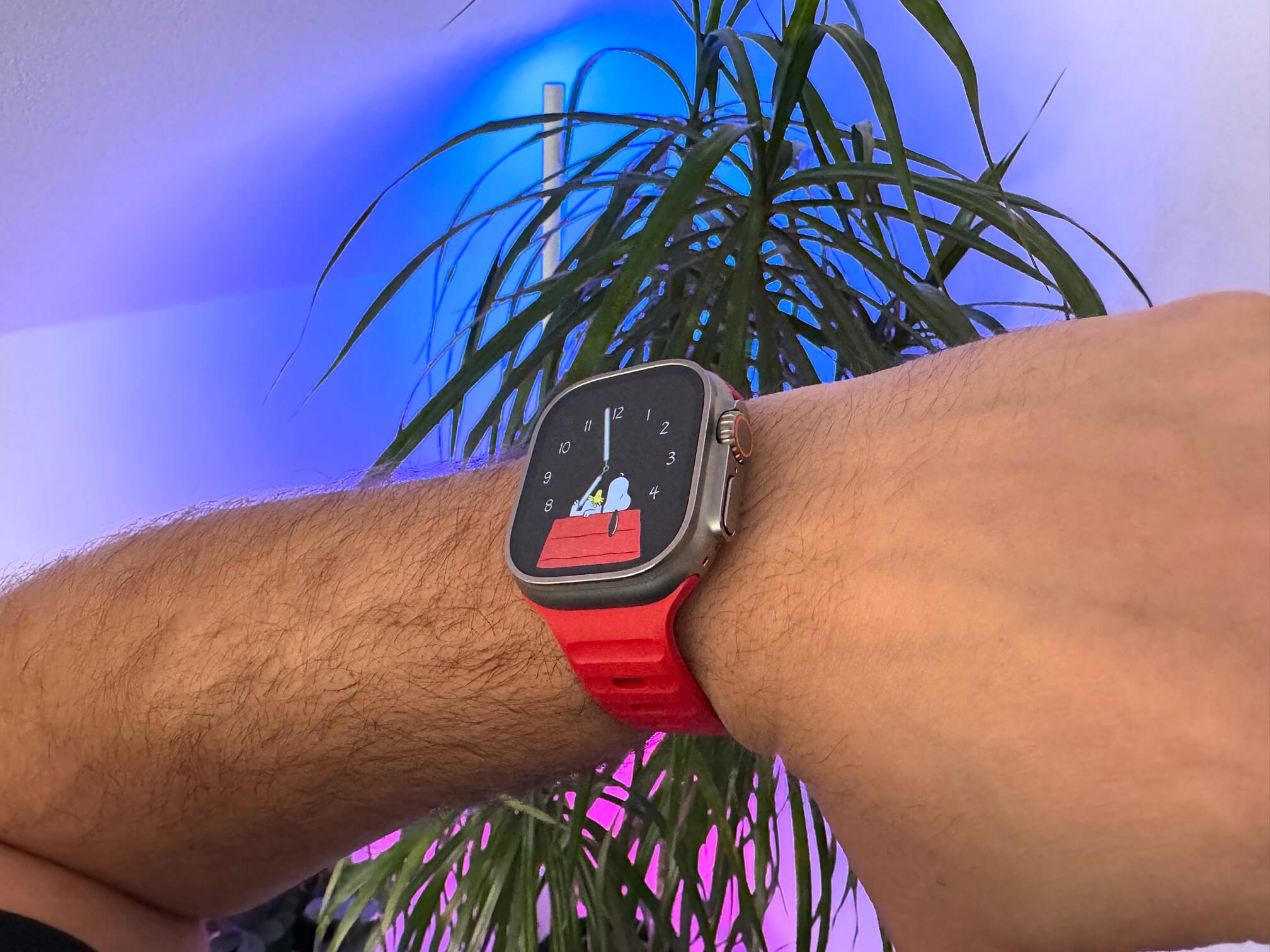 Sport-Band-V2-in-Rot-von-Nomad-ein-Hingucker-fuer-die-Apple-Watch-Ultra1 Sportband V2 in Rot von Nomad - ein Hingucker für die Apple Watch Ultra