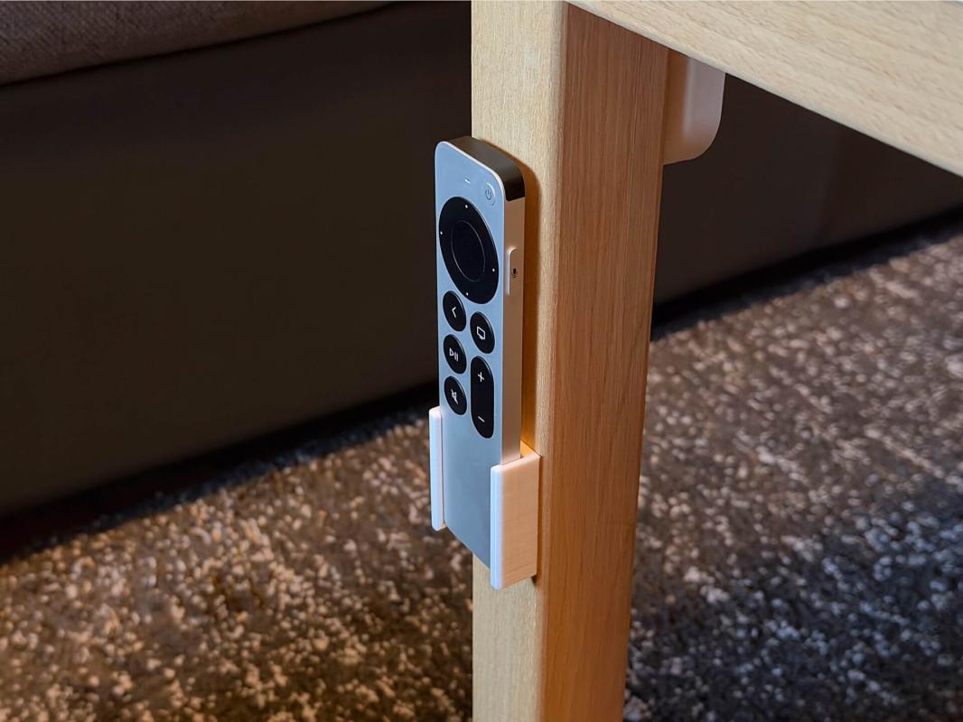 Siri_Remote_Halterung_Weiss_Shop_20266 Der Wandel der Siri Remote